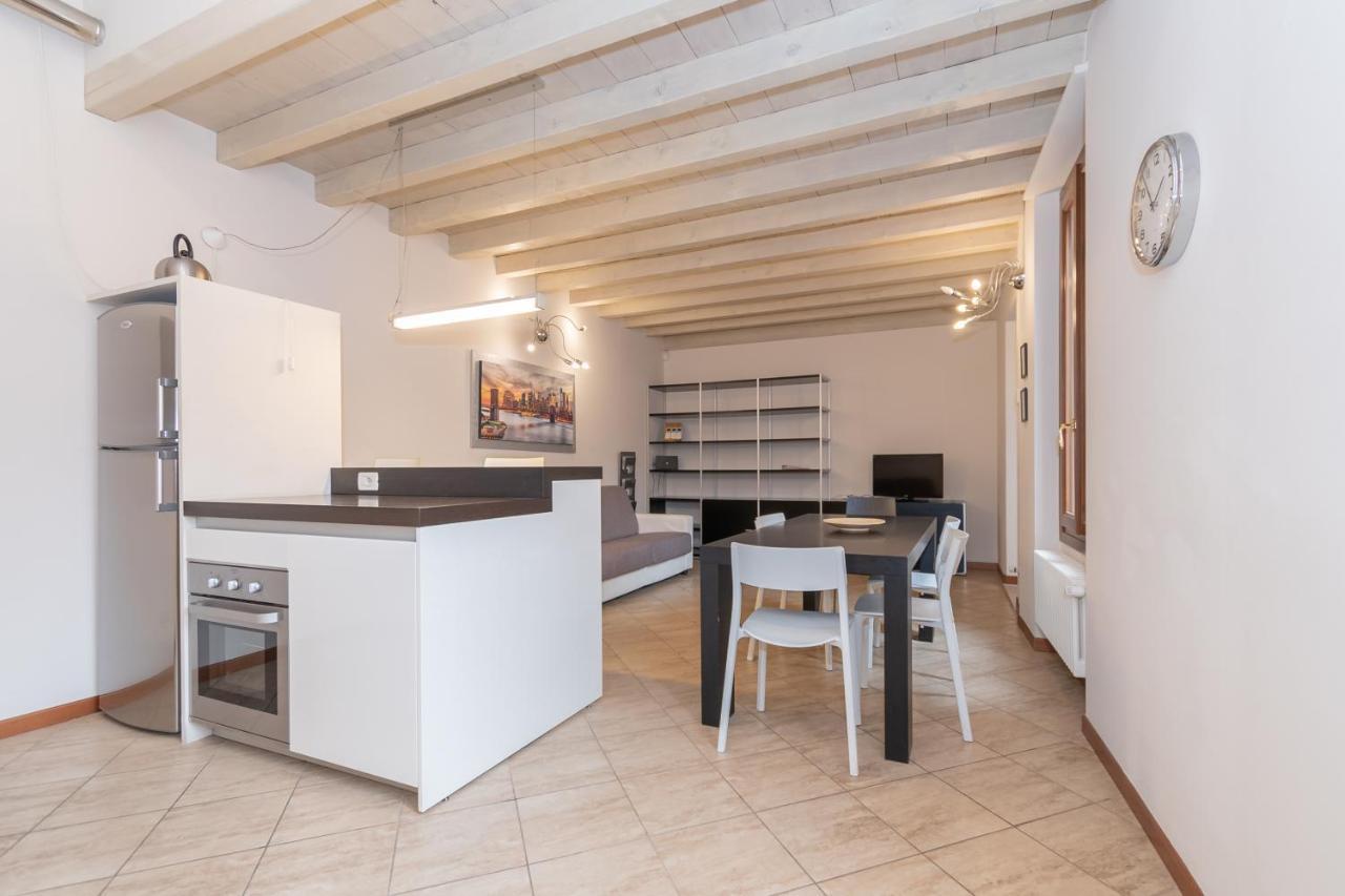 Trilocale Rua Sovera 85 - F&L Aparment 브레시아 외부 사진
