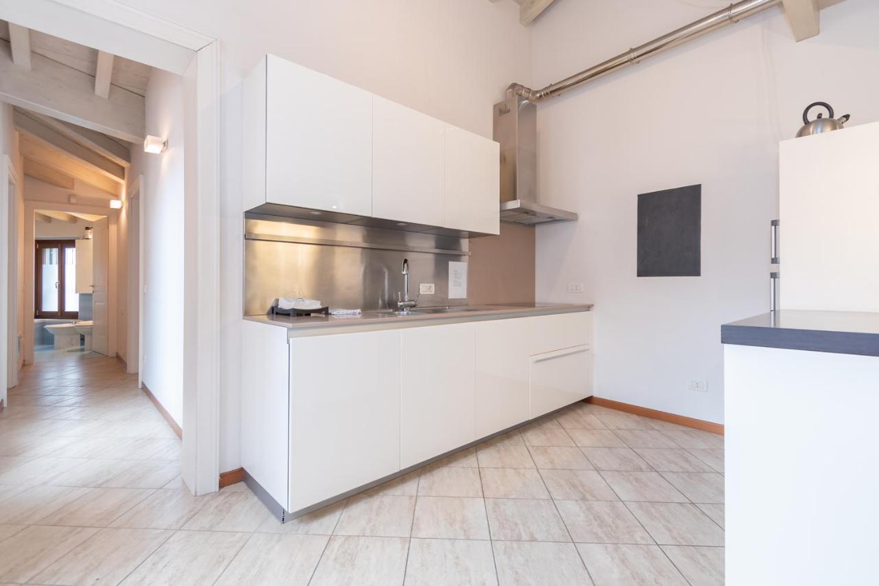 Trilocale Rua Sovera 85 - F&L Aparment 브레시아 외부 사진