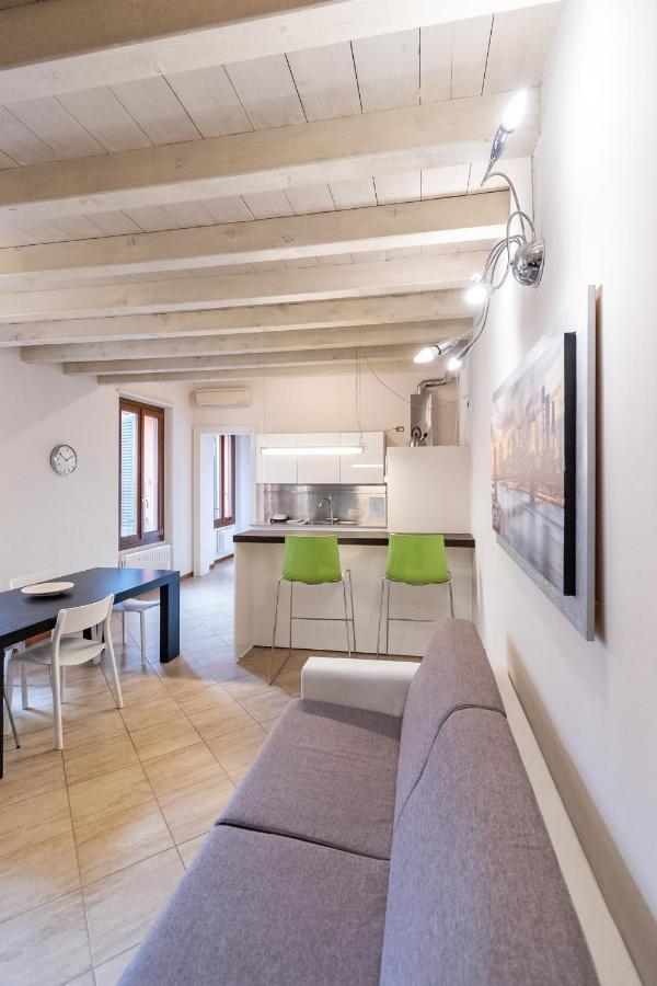 Trilocale Rua Sovera 85 - F&L Aparment 브레시아 외부 사진